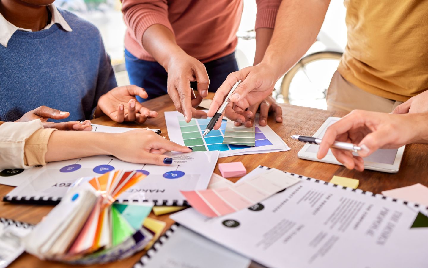 Studio dei colori per la creazione di una brochure ottimale